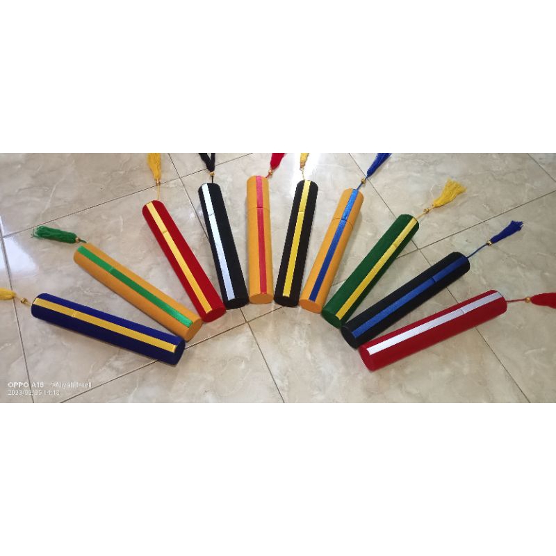 tabung toga wisuda