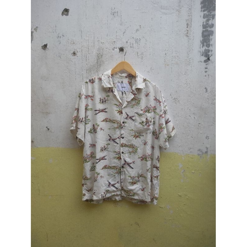 kemeja hawaii by Viva Studio