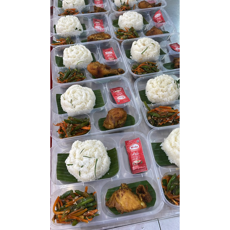 

nasi wangi ayam goreng , untuk sayuran akan disesuaikan dengan stok yang ada untuk fast respon mohon wa untuk konfirmasi : 081262155798