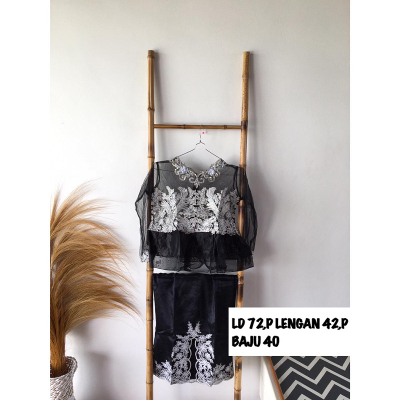 kebaya anak+rok