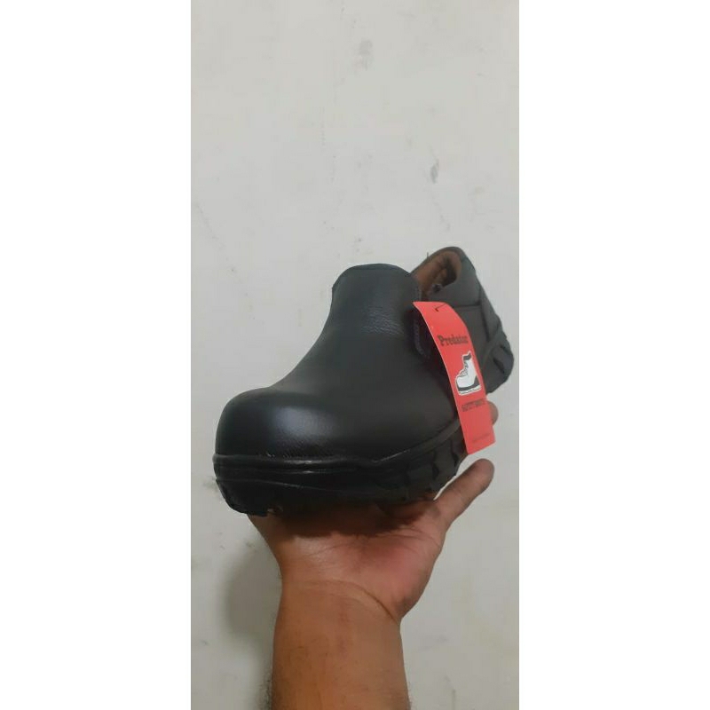 Sepatu Safety Baru Predator Slip on Ujung Besi