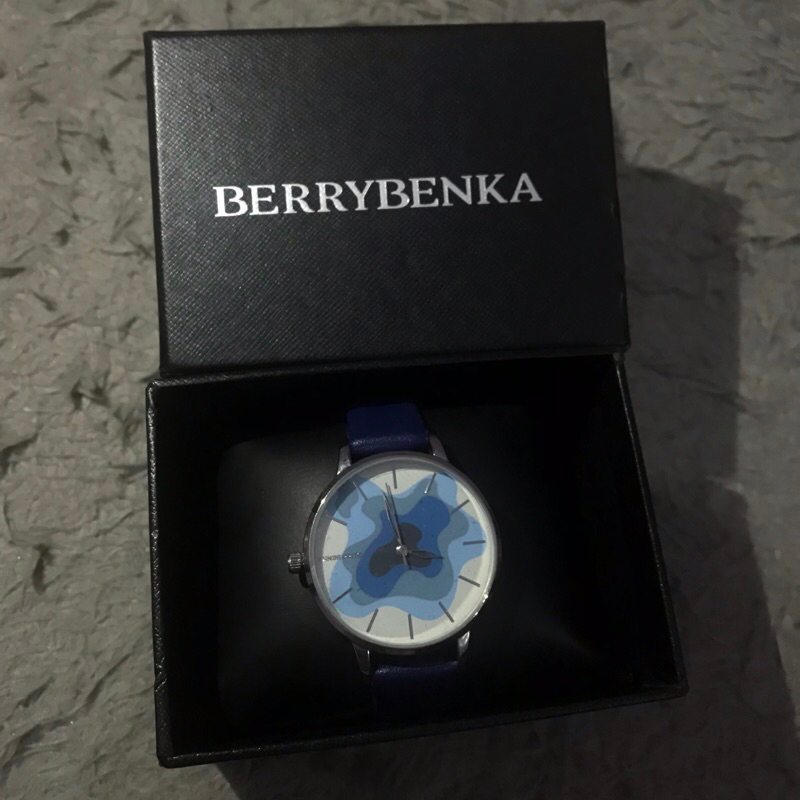 Preloved Jam Tangan Berrybenka