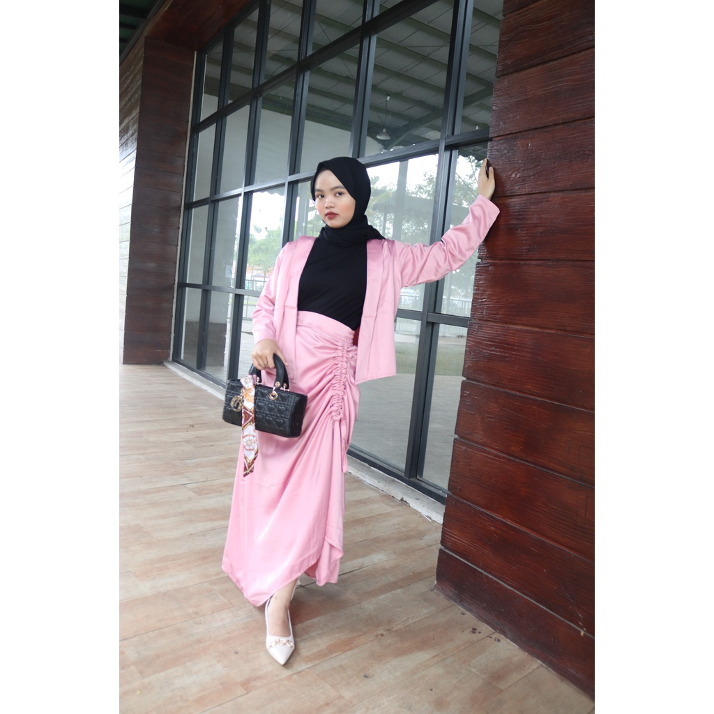 Nasira Set Baju Wanita Dewasa LD 105cm Fit To L+ Bahan Satin Premium / Fashion Muslim Lebaran Wanita Terbaru Beraneka Warna