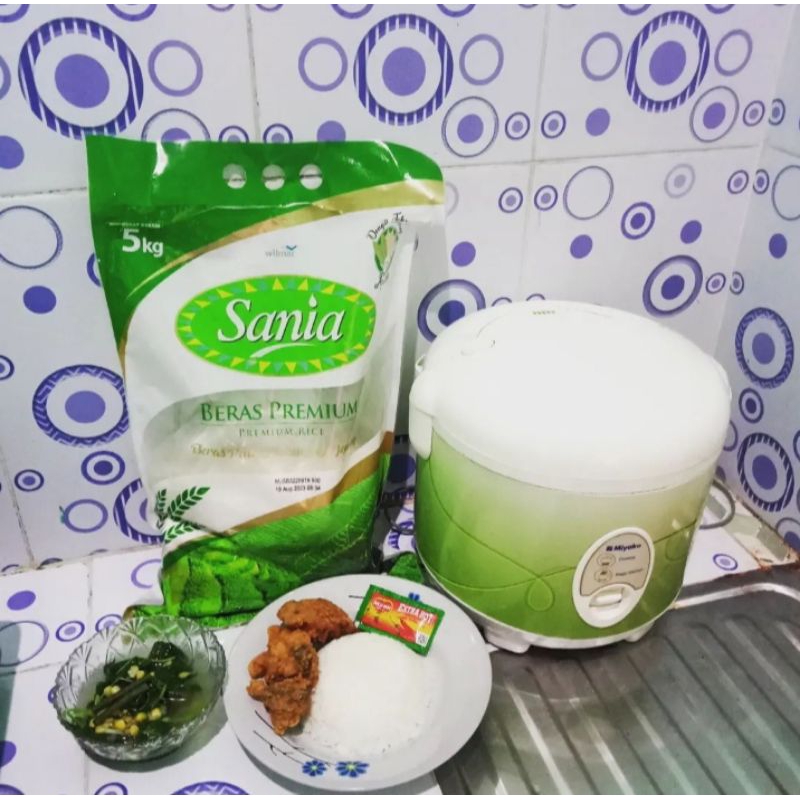 

Beras Premium 5Kg (Sania, Fortune, Kota dan Sawah Panen)