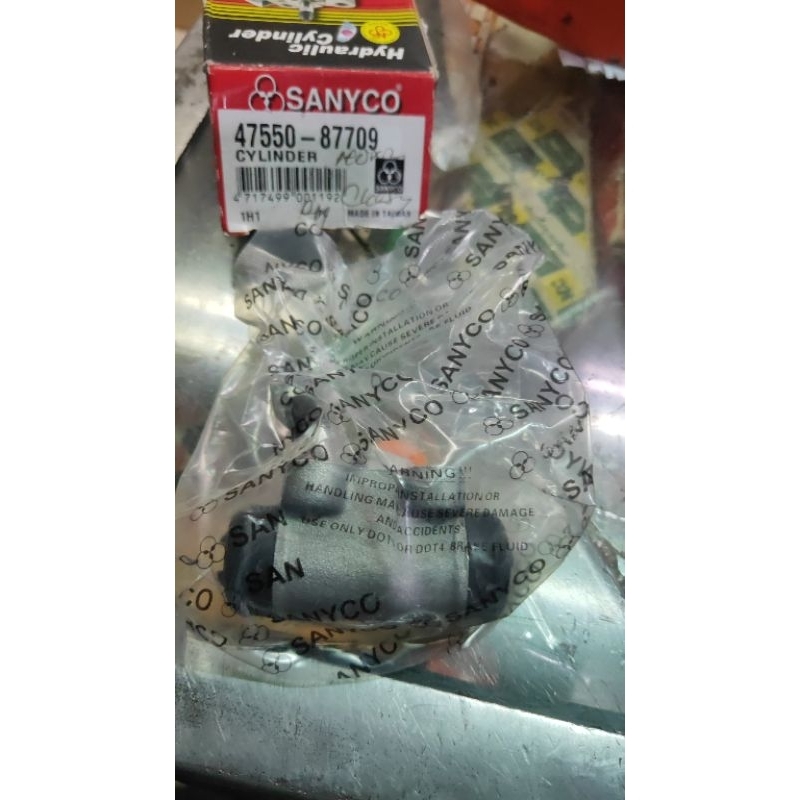 cylinder blk kanan daihatsu charade cx winner classy