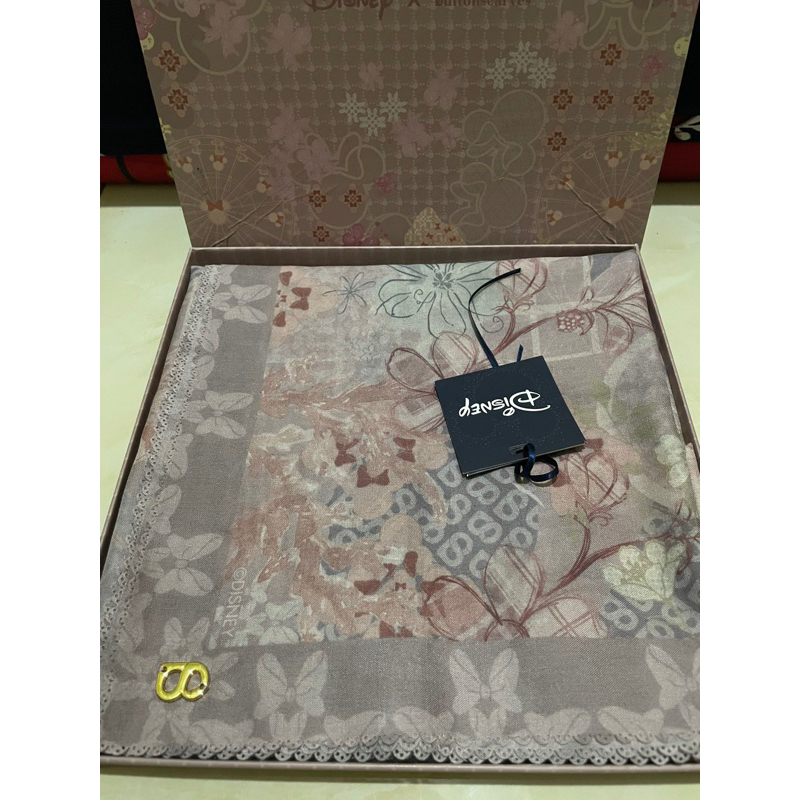 the dream park viola buttonscarves