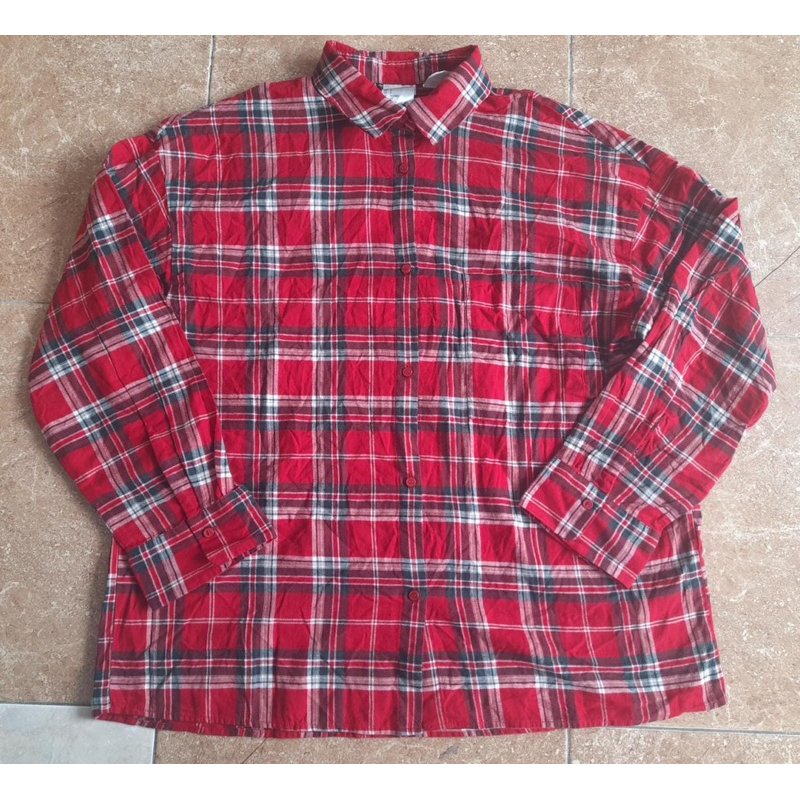 h&amp;m flannel oversized crop shart