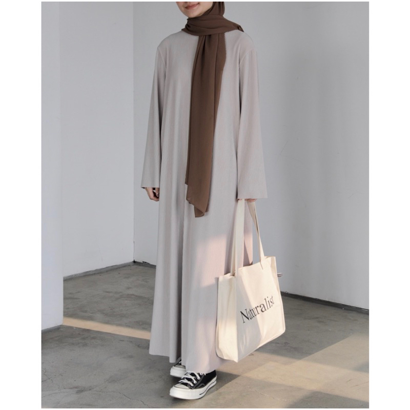 preloved SABA KNIT MAXI DRESS by SABA MODEST