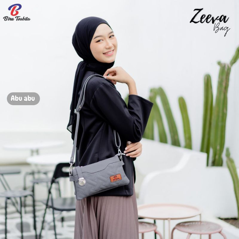 Biru Tsabita, Zeeva Bag Tas Slempang Klip Wanita