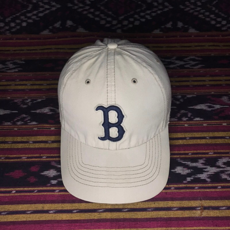 Topi MLB Boston by 47 second