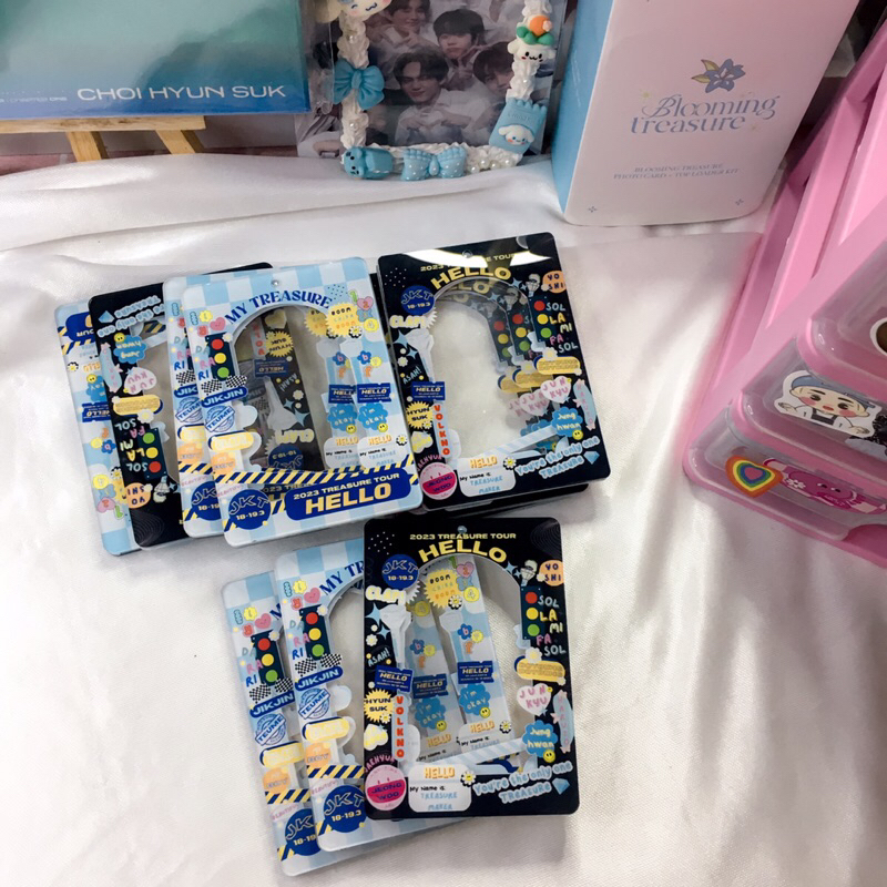 Acrylic Photocard Holder Treasure HELLO in Jakarta READY STOCK