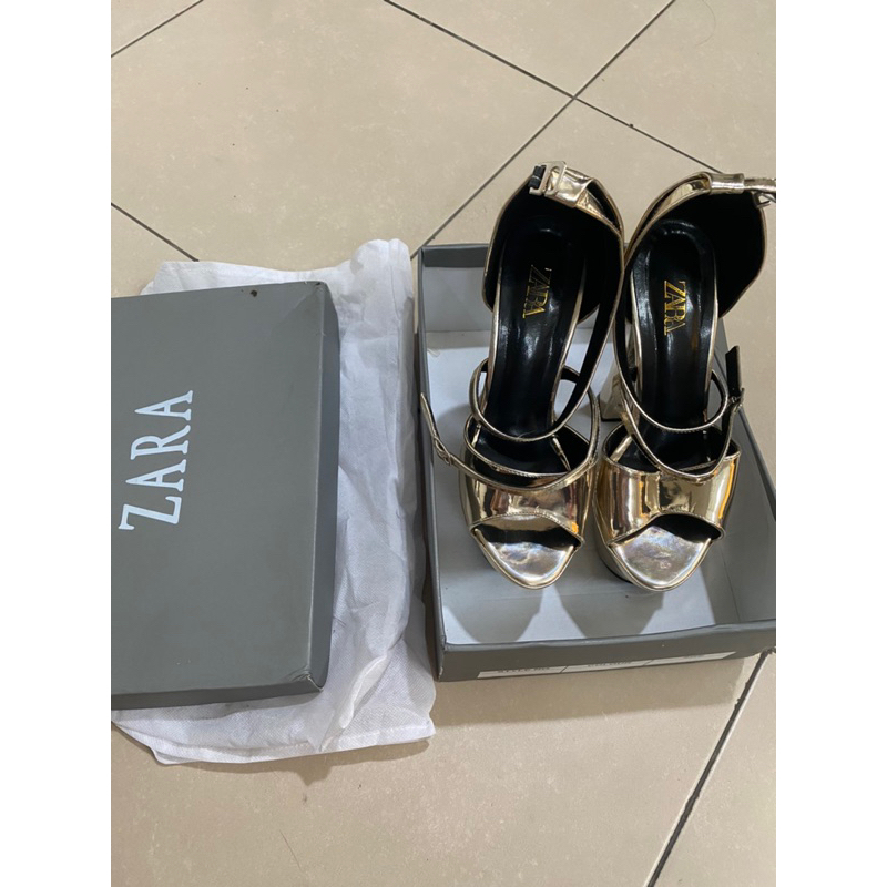 PRELOVED HIGH HEELS 17cm GOOD CONDITION