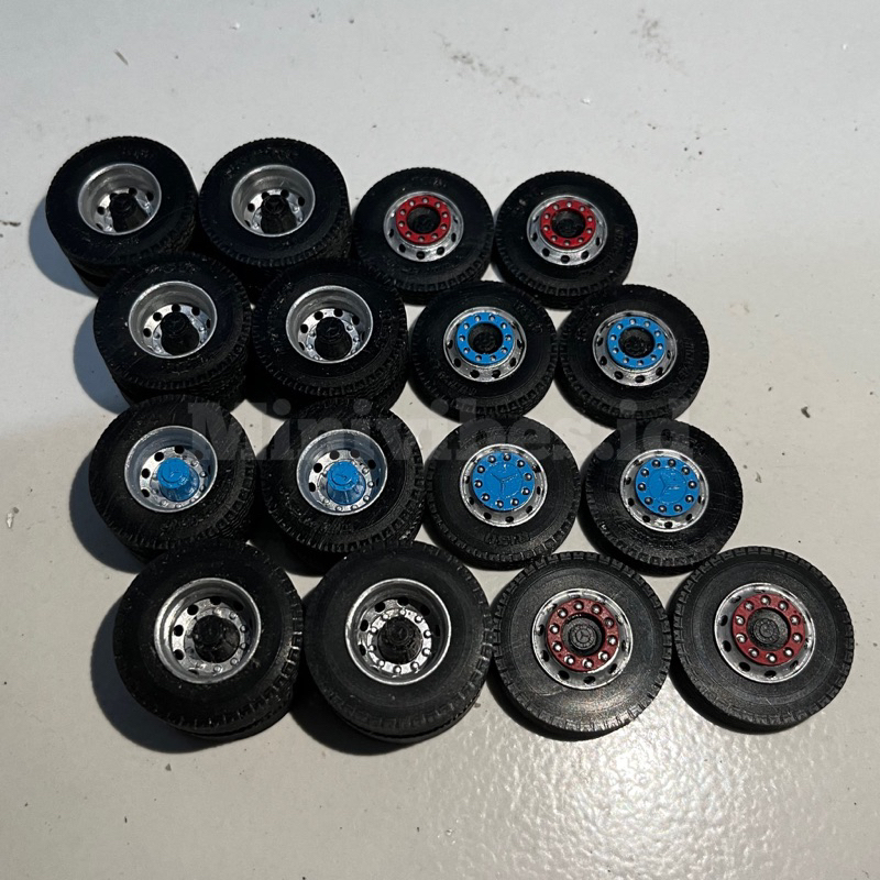 Ban Miniatur Skala 1:50 untuk Truck Tronton