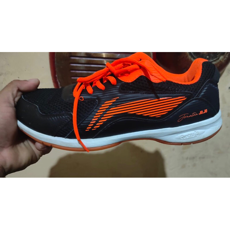 preloved sepatu badminton lining attack pro 3, raket lining turbo X50 G4
