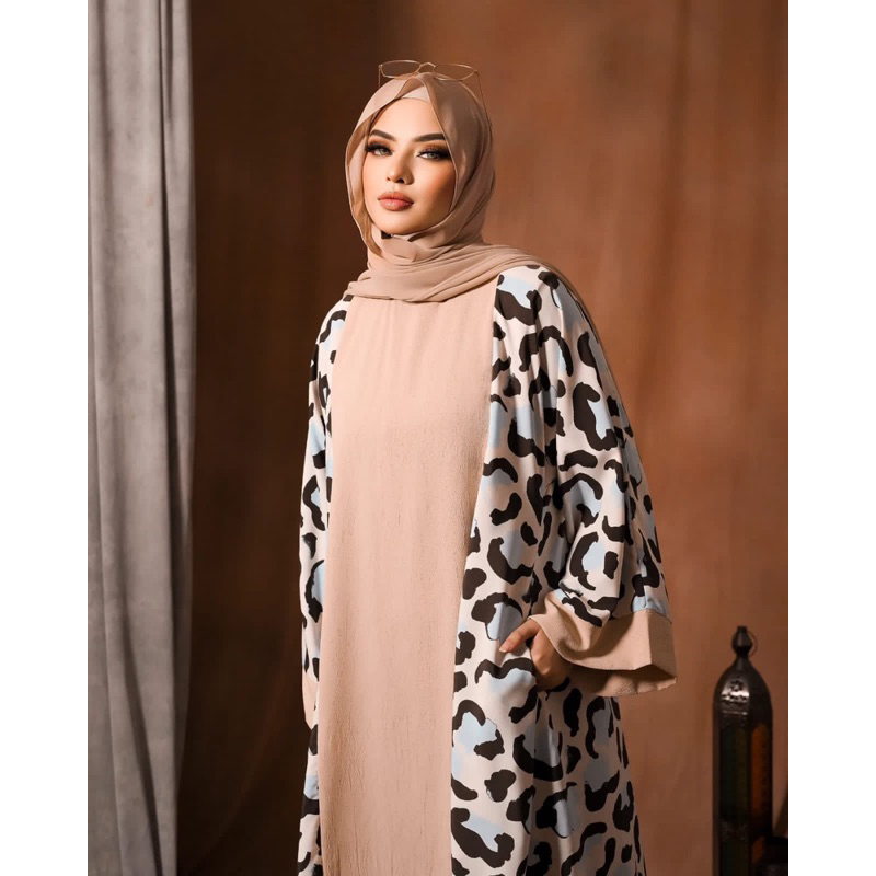 jazila  Abaya kombinasi motif animal print  yang begitu eksotik
