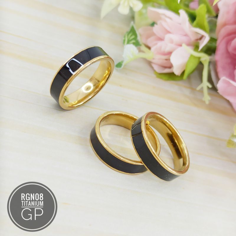 Cincin Titanium Hitam RGN08