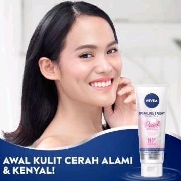 Nivea Sparkling White Bright Facial Foam 100ml