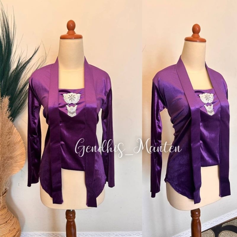 [Ungu Lavender] Kebaya Bludru, Model Kutubaru / Body Sepinggang
