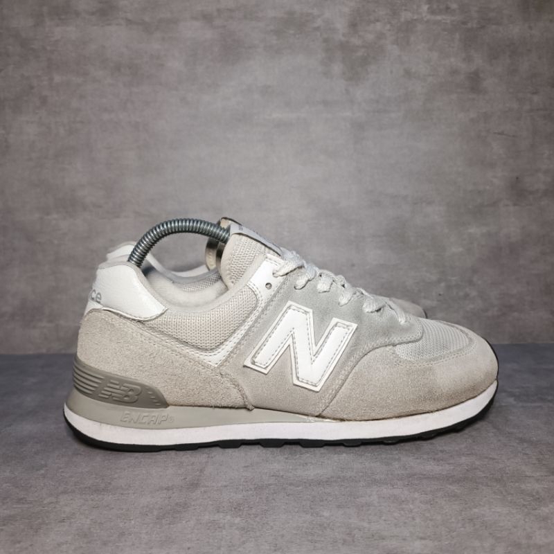 New Balance 574 Classic Light Grey ML574EGW second