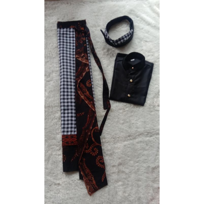 set baju adat Bali anak tanggung