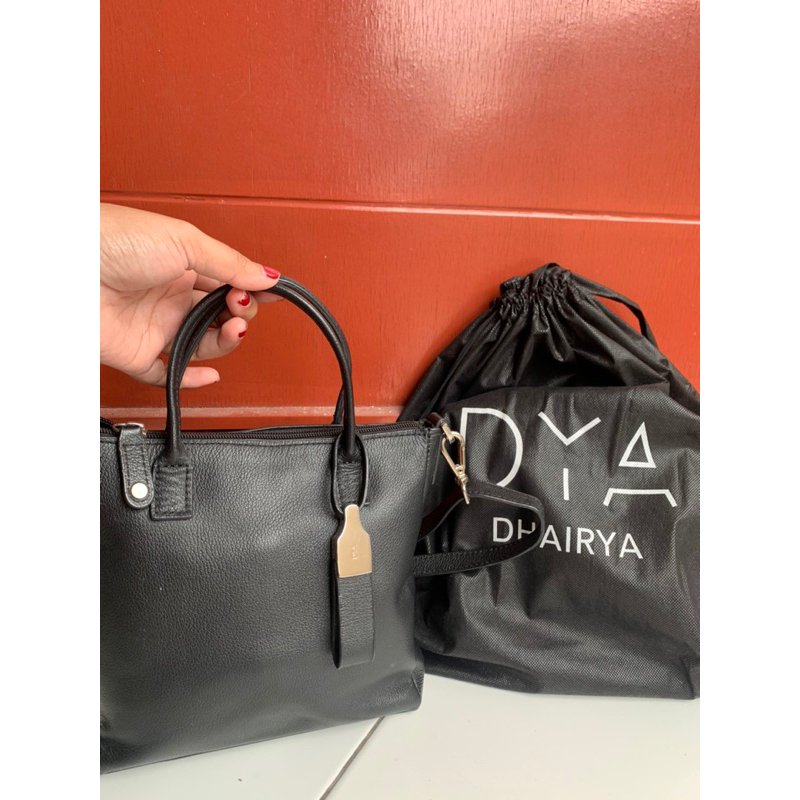 sling bag dya dhairya dhairya.id