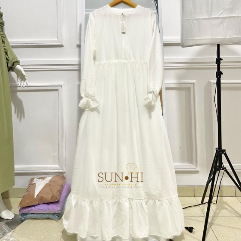 ORI 100%  Layla / GAMIS PUTIH POLOS/ gamis ceruty plain polos/ layla ceruty / ori by sunny catalog