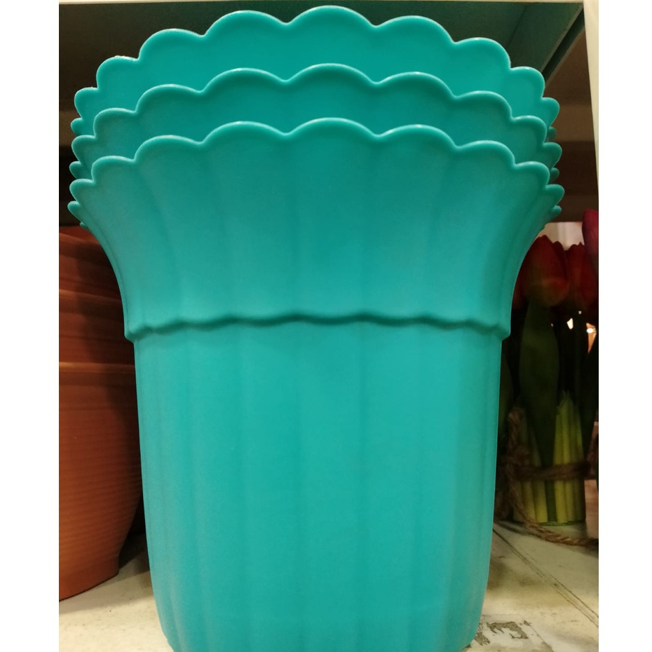 POT BUNGA DINDING TEMPEL PLASTIK WARNA BIRU
