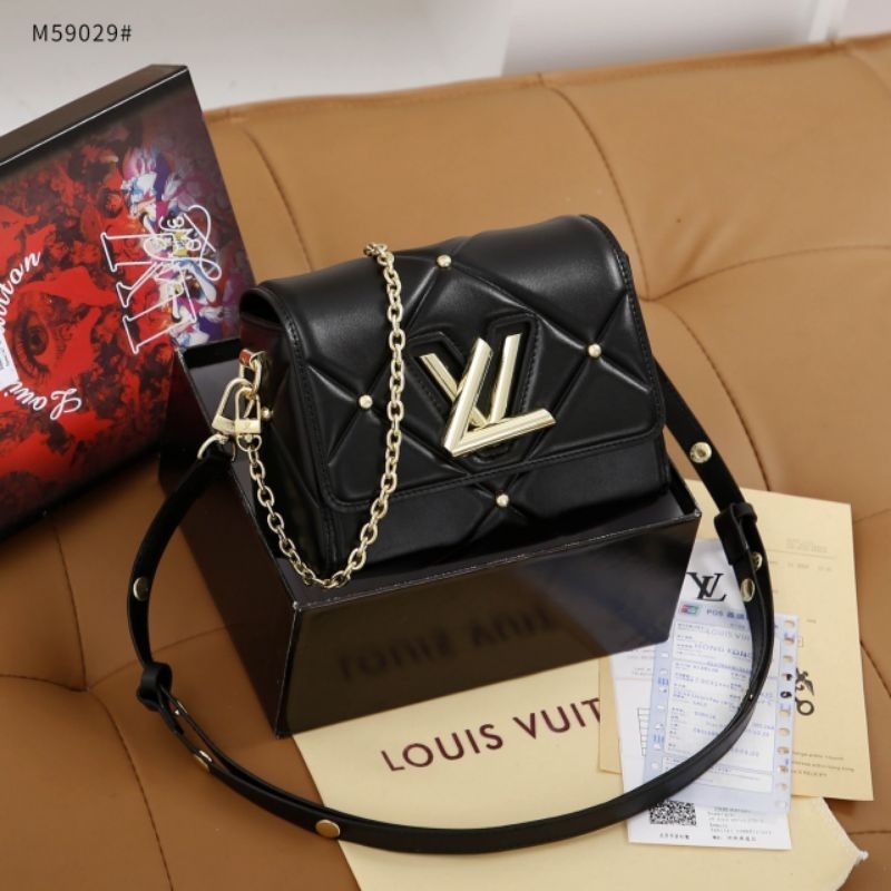 Restock*.....Lv.....Twist PM Bag #M59029