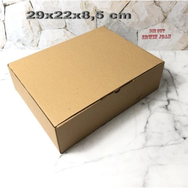 

Kardus Box uk 29x22x8,5 cm Kotak Karton DieCut