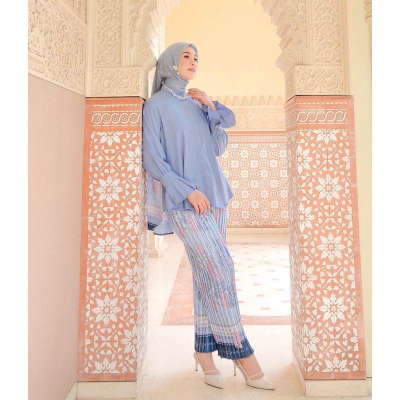 Kama Pleats Set by Nuna