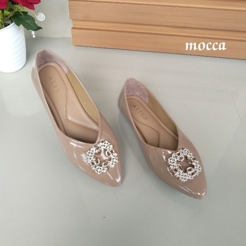 Aliya Sepatu Flat Wanita Casandra