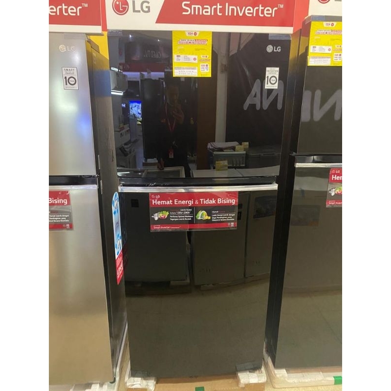 kulkas LG dua pintu gnc-422sgcl hemat listris