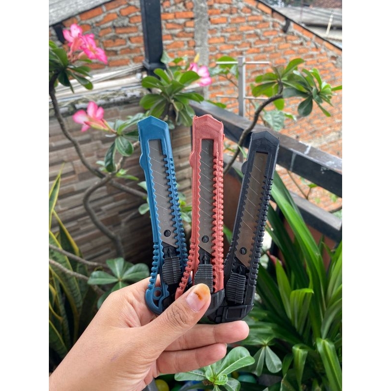

Pisau cutter Besar murah L500 kater YAMATA/pcs