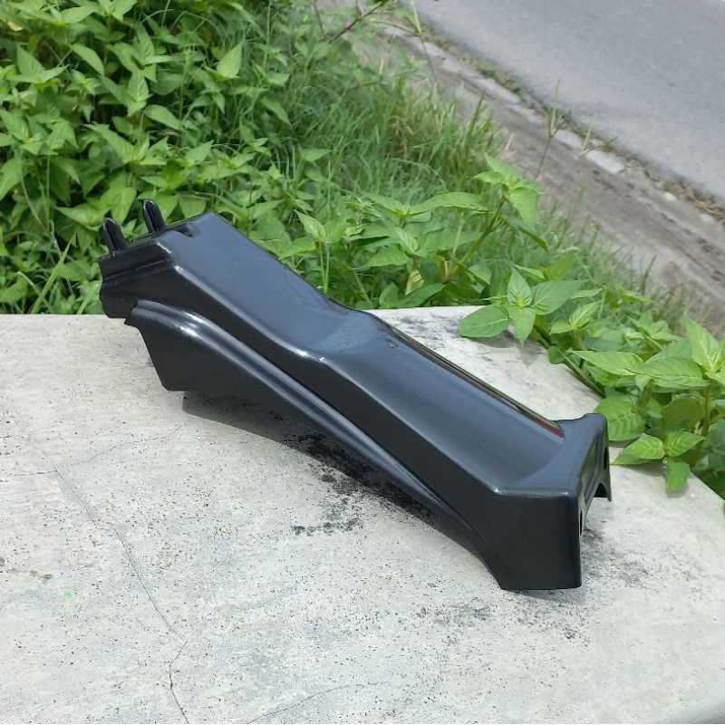 Slebor tengah atau Sambungan slebor belakang GL 100 orian