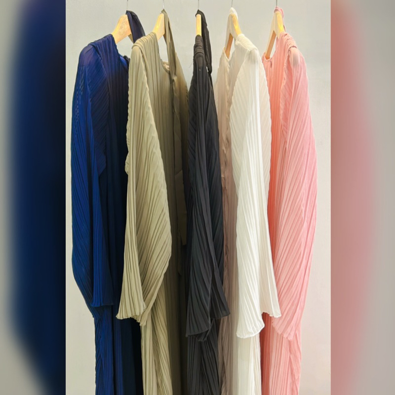 HIEND PLISKET DRESS // IMPORT BANGKOK / KOREA