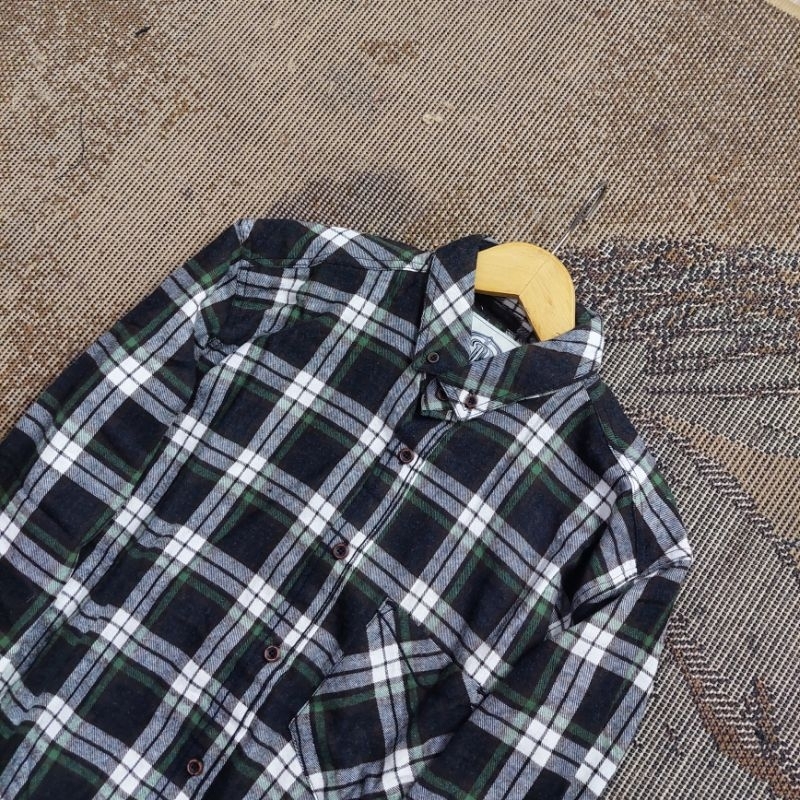 kemeja flanel coklat army  / flanel army  / kemeja flanel army / kemeja flanel terbaru coklat / keme