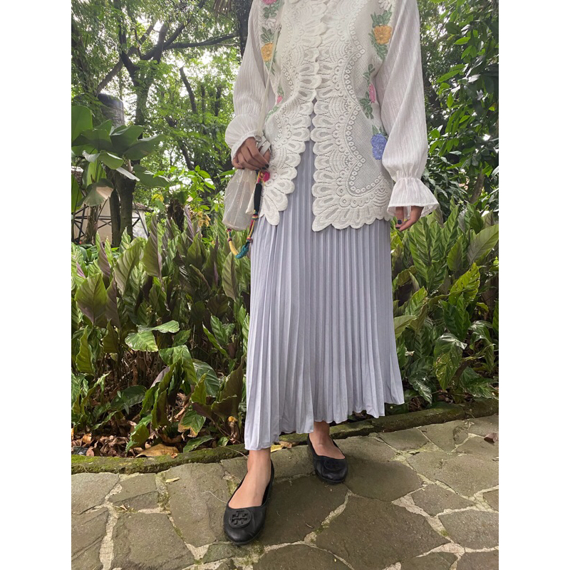 Flowy Pleats Skirt / Rok Plisket by Milposhka