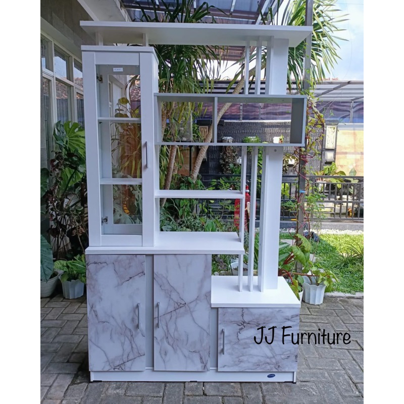 Lemari partisi penyekat ruangan minimalis