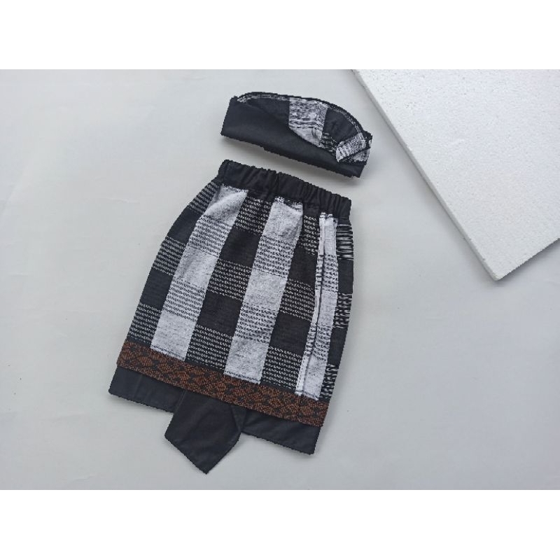 Kamen Jadi Poleng Hitam Putih Anak Laki-laki Pakaian Adat Bali Anak