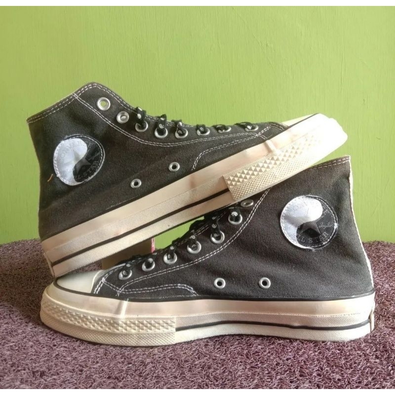 sepatu Converse PL