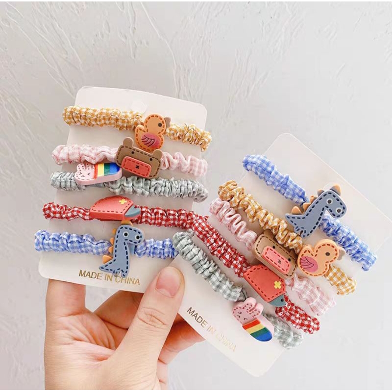 Karet Rambut Scrunchie Anak Dengan Hiasan Aksesoris Boneka Kecil Ikat Rambut Ponytail Korean Style Kuncir Anak Pita Korea Plush Doll Scrunchies