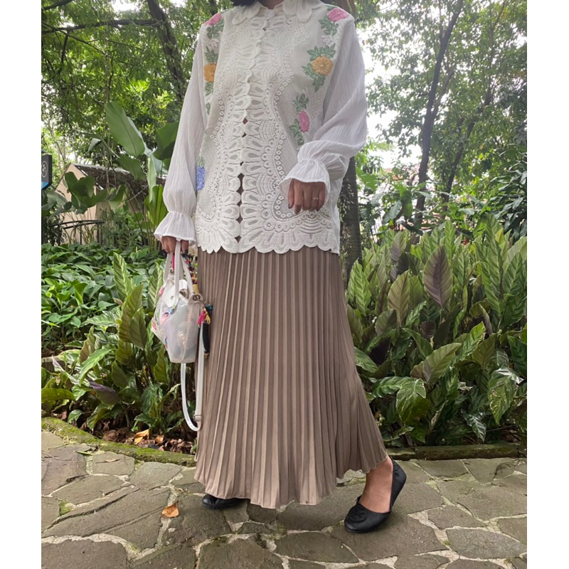 Flowy Pleats Skirt / Rok Plisket by Milposhka