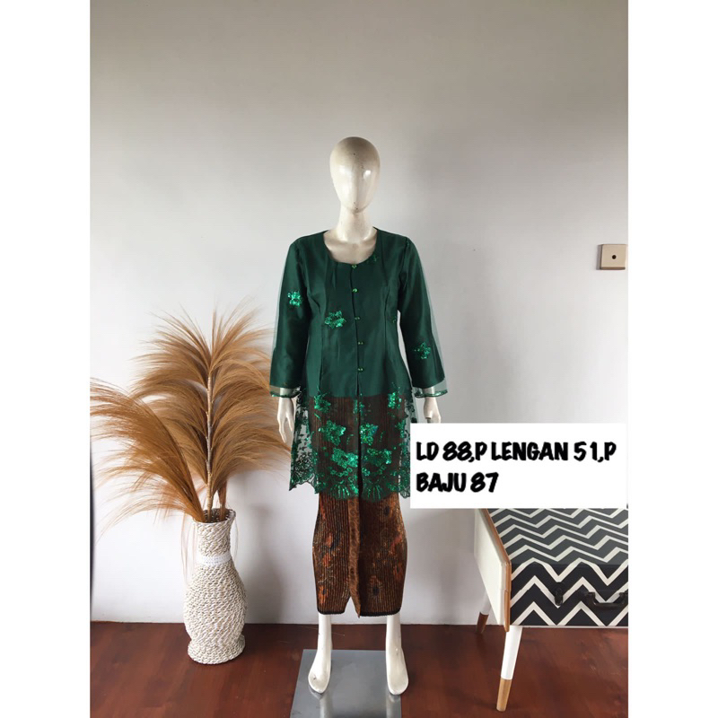 kebaya tunik hijau botol