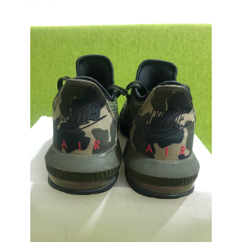 Lebron store 16 army