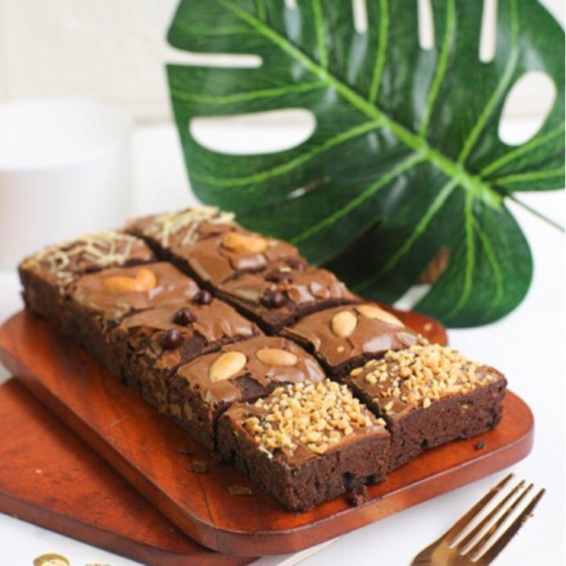 

SATOEBAKERY BROWNIES