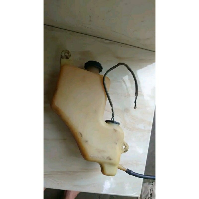 botol oli samping suzuki kristal