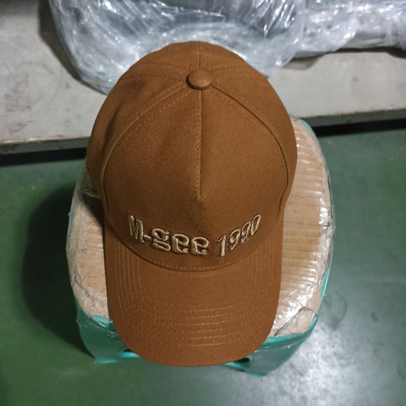 Topi Original MGEE HATCH C064 BROWN