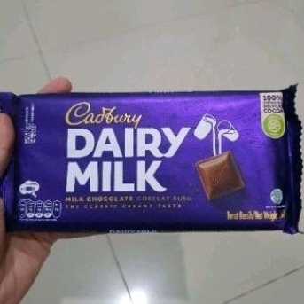 

Cadbury Dairy Milk Chocolate coklat 160gr.