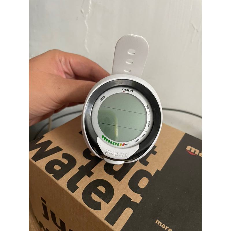 Mares PuckPro + (White) PRELOVED DIVE COMPUTER