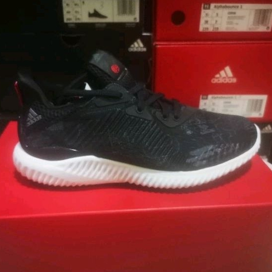 Sneakers Wanita ADIDAS Alphabounce Original